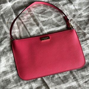 EUC Kate Spade Chic Pink Shoulder Bag with Sleek Design